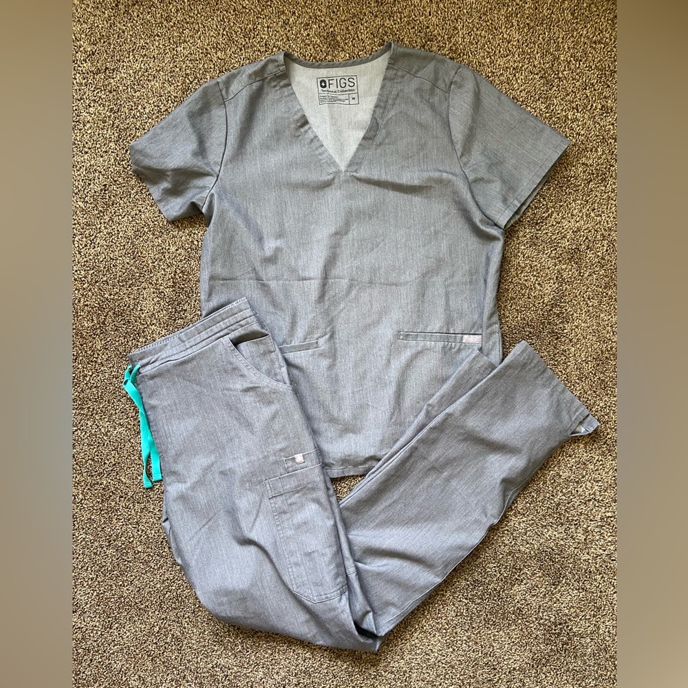 FIGS Technical Collection Size Medium Set Grey